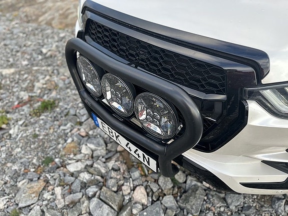 Isuzu Arctic Truck AT35 12 of 25