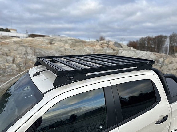 Isuzu Arctic Truck AT35 11 of 25