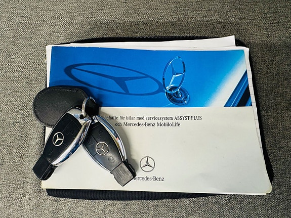 Mercedes-Benz C200 21 of 21
