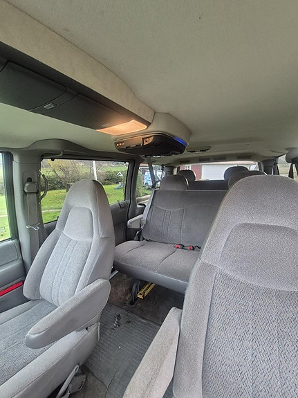 Chevrolet Astro 14 of 15
