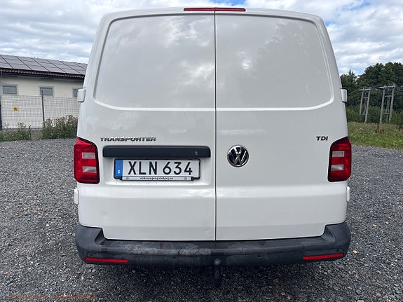 Volkswagen Transporter 6 of 27