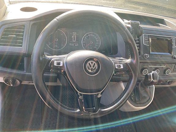 Volkswagen Transporter 12 of 27