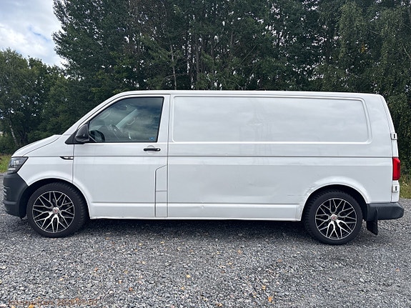 Volkswagen Transporter 8 of 27
