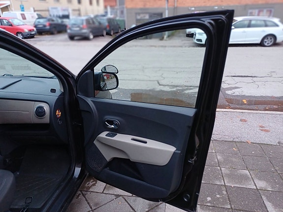Dacia Lodgy 15 of 24