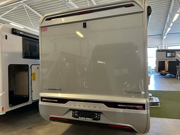 Adria Compact Supreme SL / B-körkort / under 7m / Automat / 4 of 25