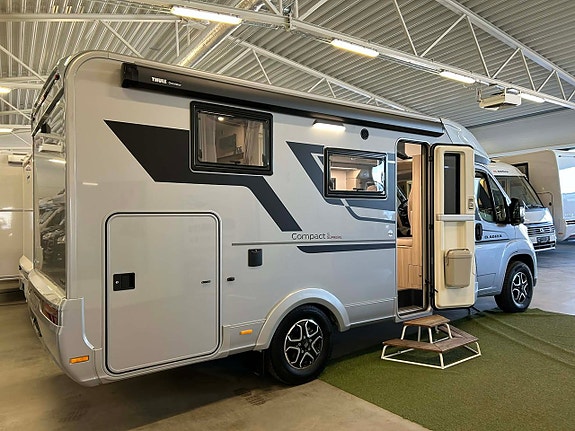 Adria Compact Supreme SL / B-körkort / under 7m / Automat / 3 of 25