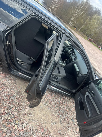 Audi A6 2 of 10