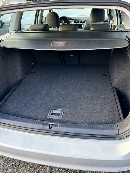 Volkswagen Golf VII 9 of 10