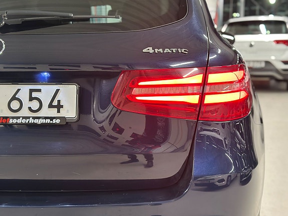 Mercedes-Benz GLC220 d 19 of 27