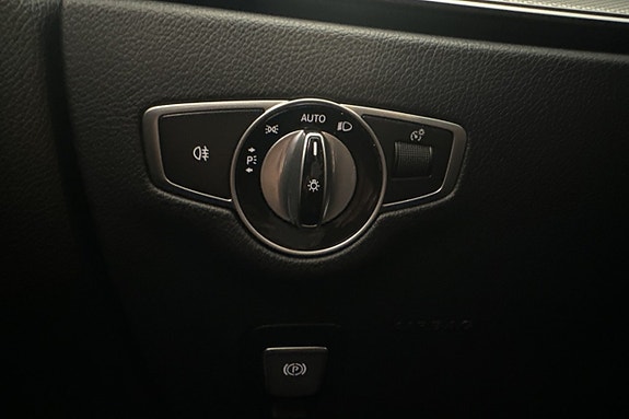Mercedes-Benz E220 d 19 of 30