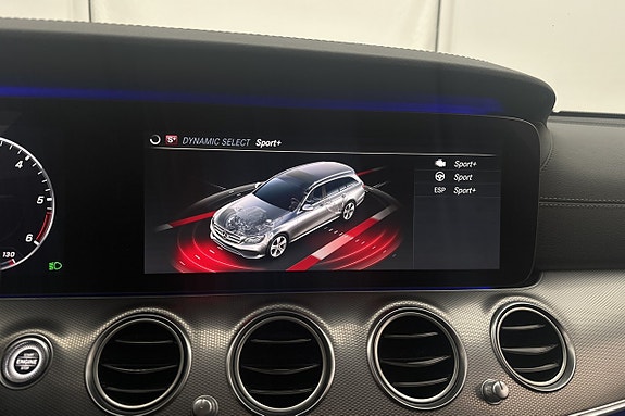 Mercedes-Benz E220 d 30 of 30