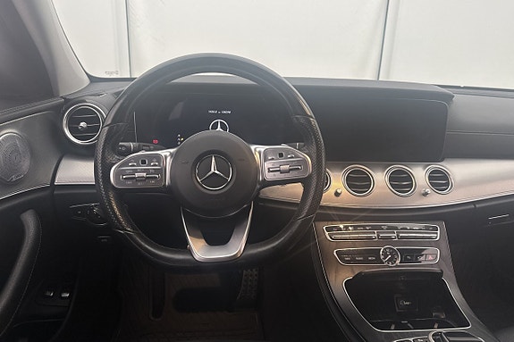 Mercedes-Benz E220 d 13 of 30