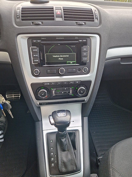 Skoda Octavia 9 of 15