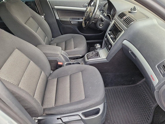 Skoda Octavia 11 of 15