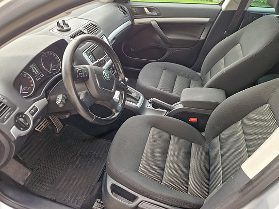 Skoda Octavia 7 of 15