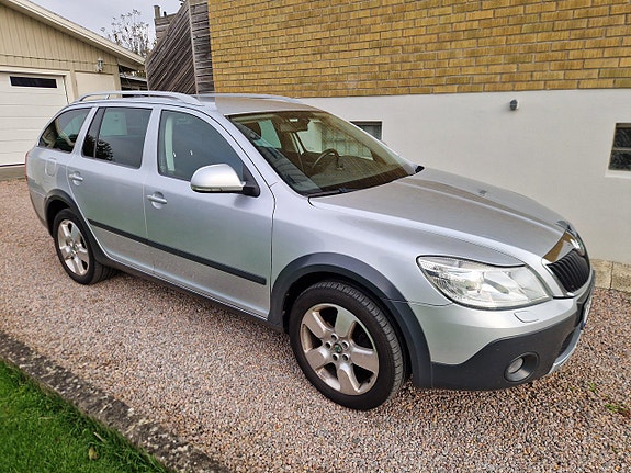 Skoda Octavia 3 of 5