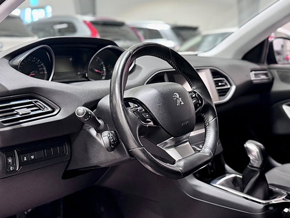 Peugeot 308 SW 5 of 12