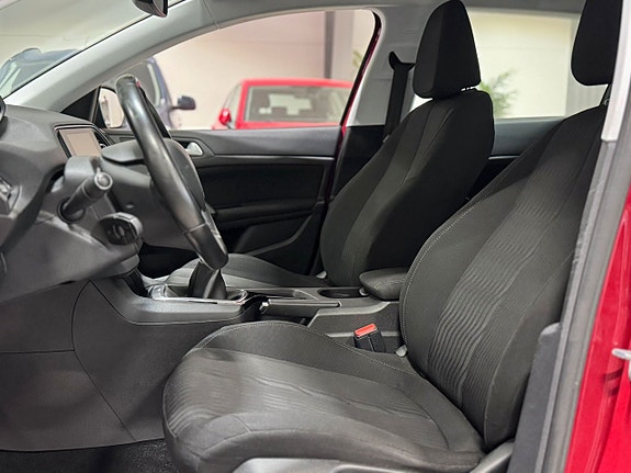 Peugeot 308 SW 6 of 12