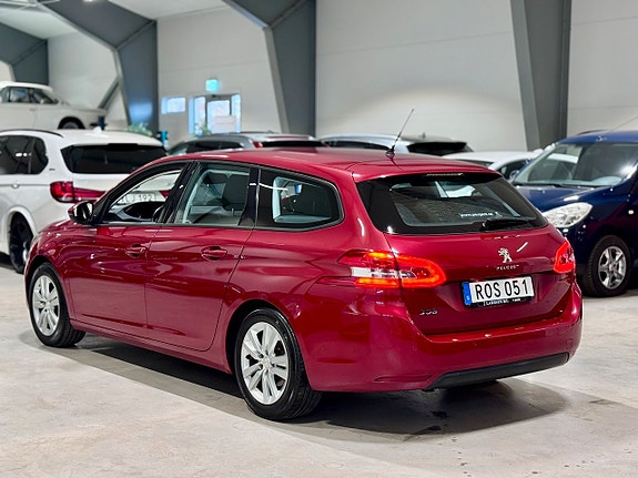 Peugeot 308 SW 3 of 12