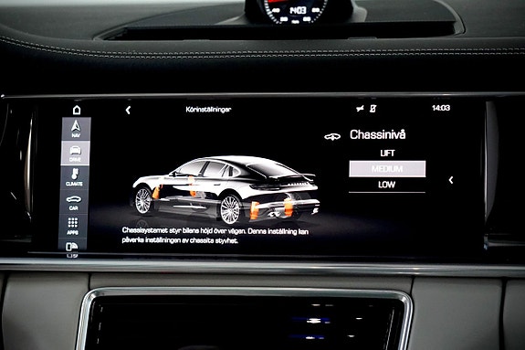 Porsche Panamera 4S 16 of 26