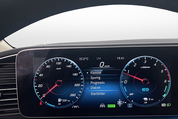 Mercedes-Benz GLE350 de 14 of 29