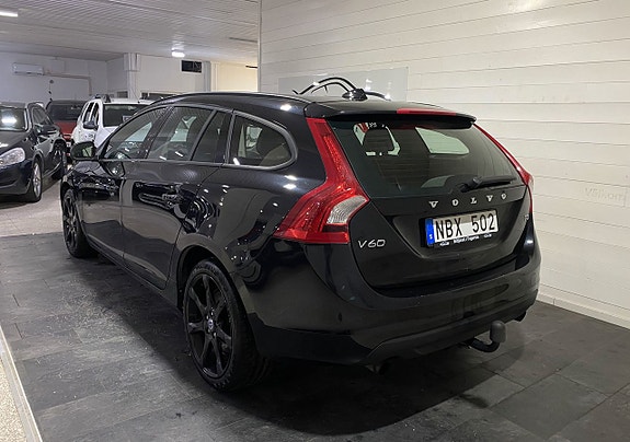 Volvo V60 4 of 5