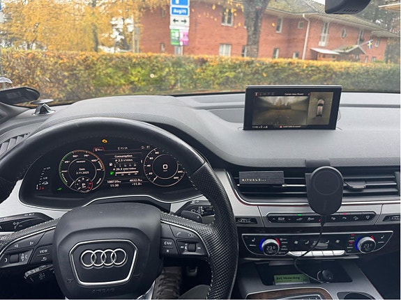 Audi Q7 8 of 15