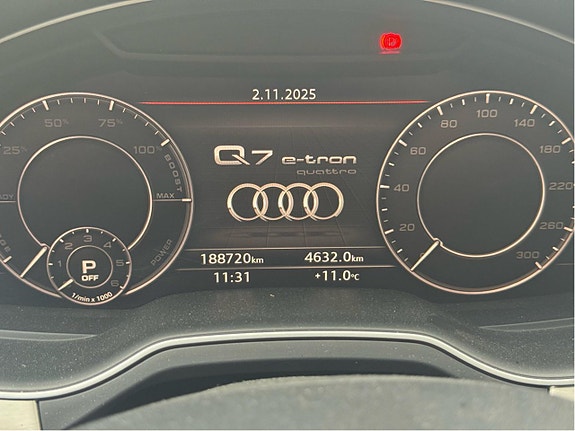 Audi Q7 9 of 15
