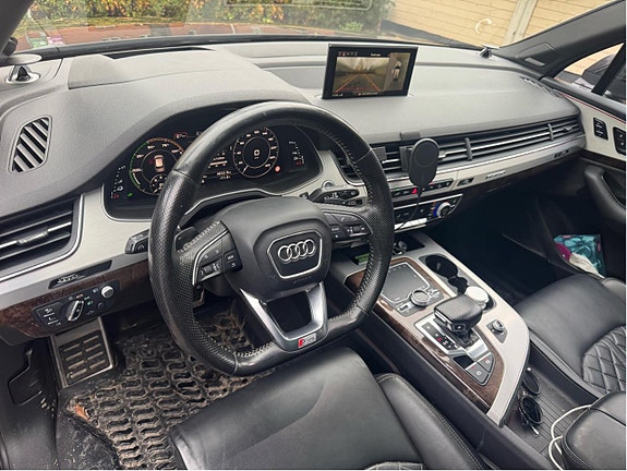 Audi Q7 12 of 15