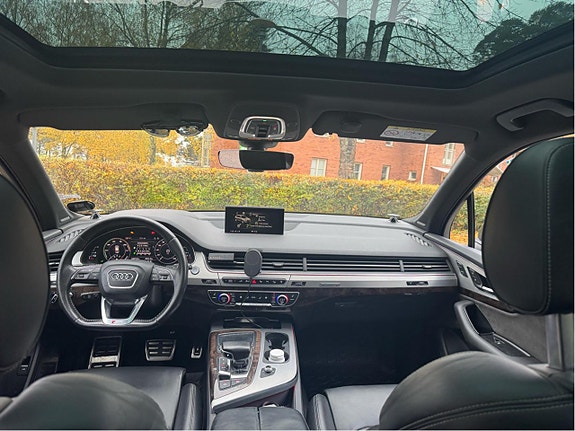 Audi Q7 5 of 5