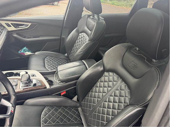 Audi Q7 15 of 15