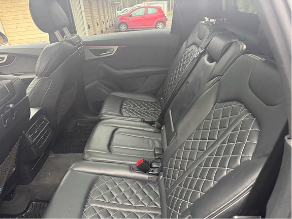 Audi Q7 11 of 15