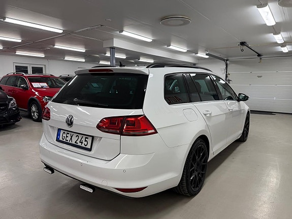 Volkswagen Golf VII 14 of 27
