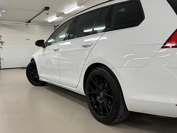 Volkswagen Golf VII 7 of 27