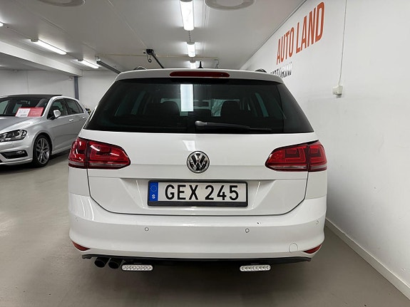 Volkswagen Golf VII 12 of 27
