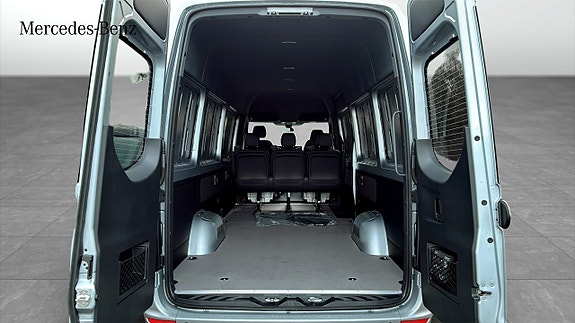 Mercedes-Benz Sprinter 319 10 of 12