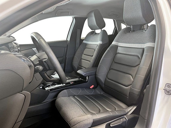 Citroen C4 X 4 of 5