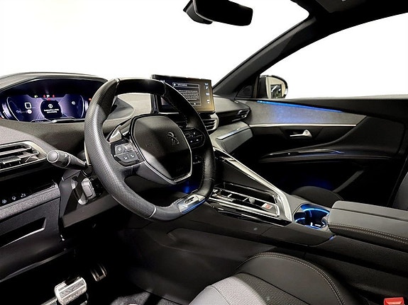 Peugeot 5008 6 of 16