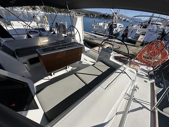 Dufour 460 -2021 6 of 12