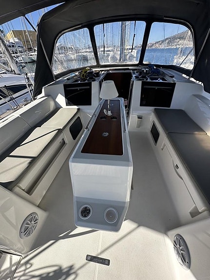 Dufour 460 -2021 4 of 12