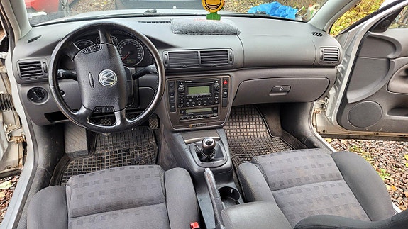Volkswagen Passat 5 of 5