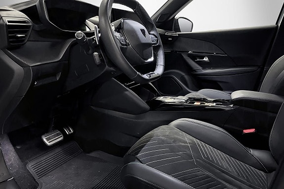 Peugeot 2008 4 of 5