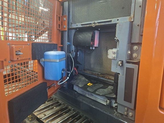 Hitachi ZX 225 US LC-7 MED BLAD , UTHYRES 9 of 17