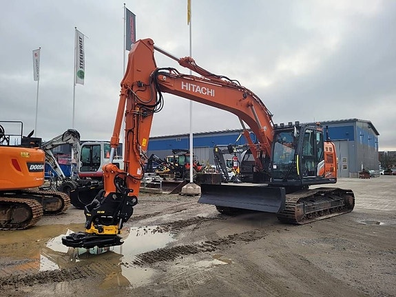 Hitachi ZX 225 US LC-7 MED BLAD , UTHYRES
