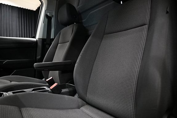 Volkswagen Caddy 17 of 27