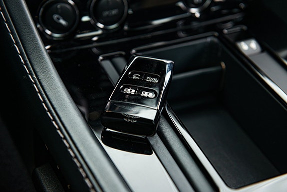 Aston Martin DBS 25 of 30
