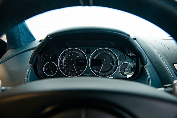 Aston Martin DBS 19 of 30