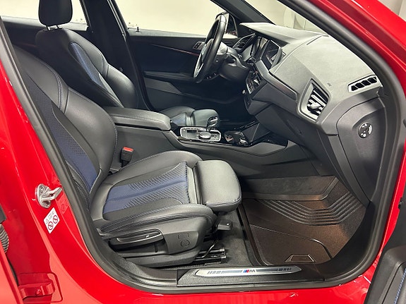 BMW 118i 9 of 11