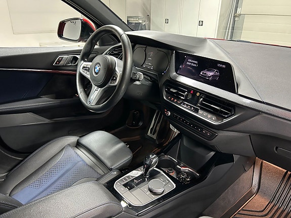 BMW 118i 10 of 11