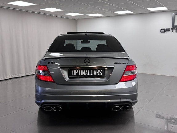 Mercedes-Benz C63 17 of 18